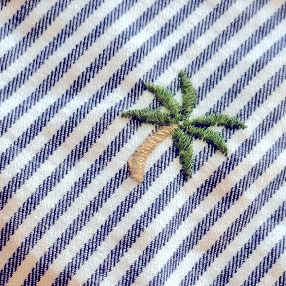 CROWN & IVY High Waisted Blue & White Striped Shorts w Embroidered Palm Trees - Picture 8 of 13